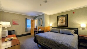 Standard Room, 1 King Bed | Free WiFi, bed sheets