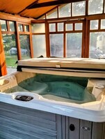 Bañera de hidromasaje exterior