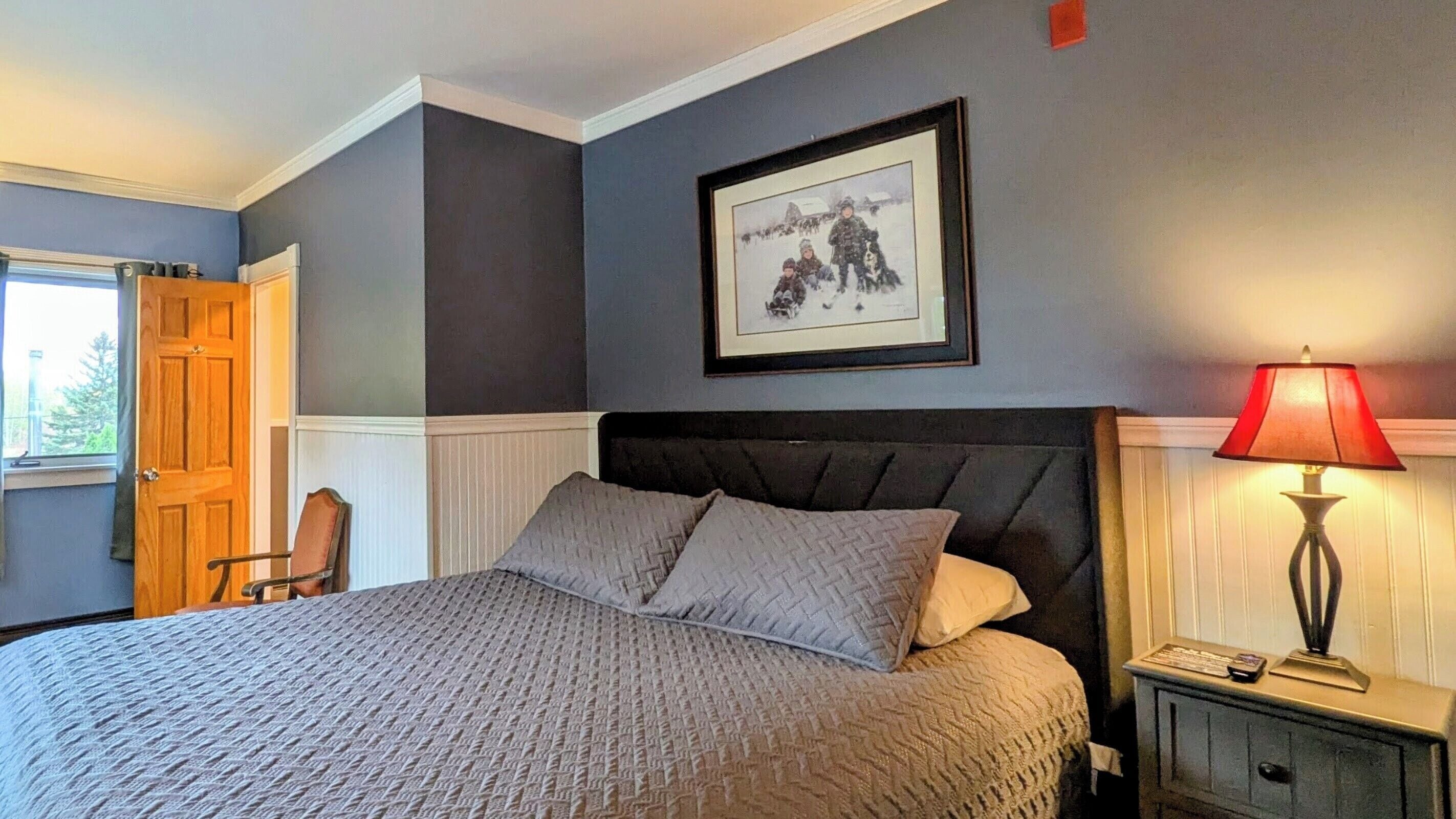 Free WiFi, bed sheets