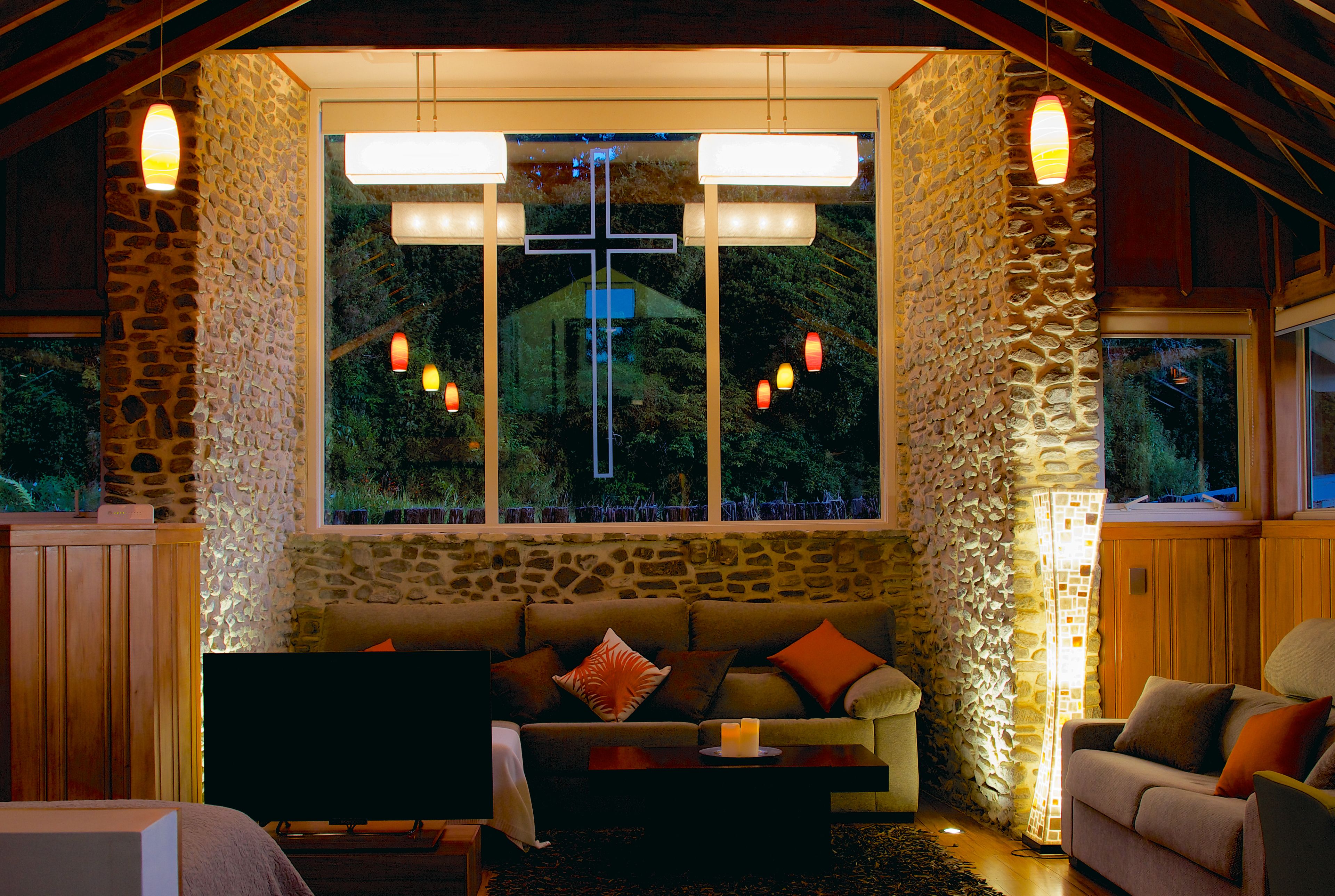 Luxury Cottage, 1 King Bed, Kitchen, Mountain View | Living area | 42-inch flat-screen TV with cable channels, TV, DVD player