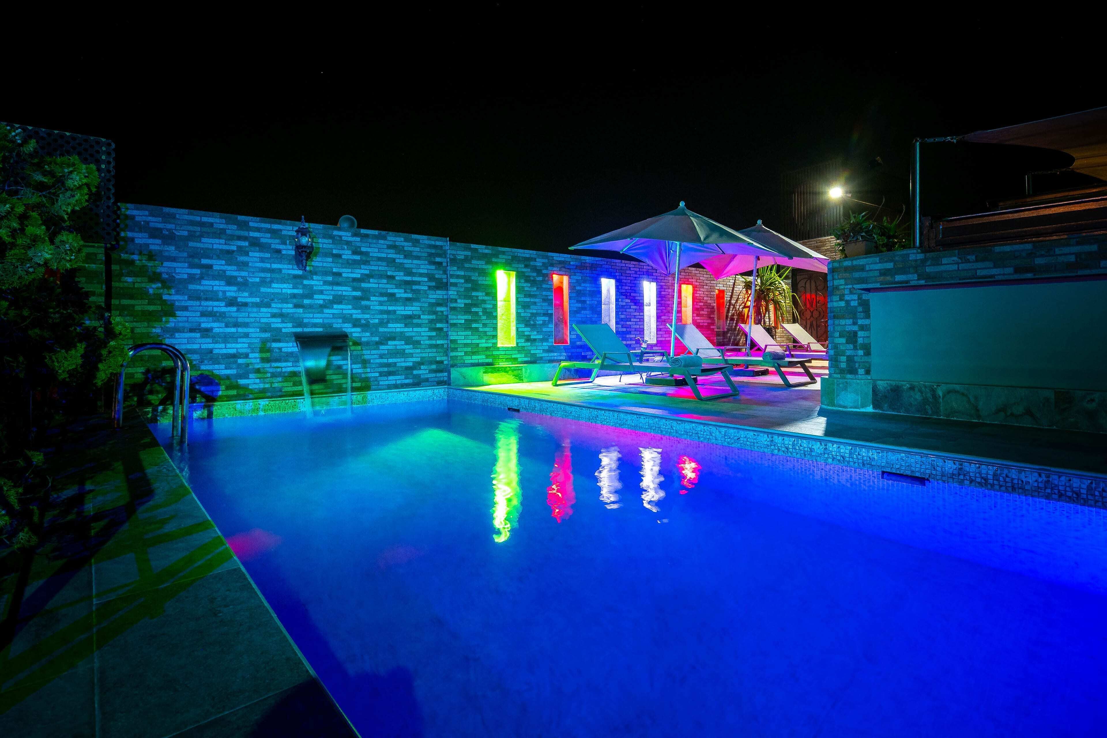 Front of property – evening/night