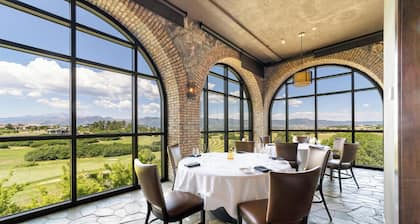 Flying Horse Resort & Club
