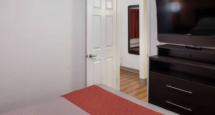 Motel 6 Fort St. John, BC