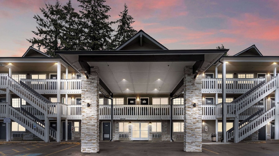 Basecamp Puyallup a Travelodge by Wyndham