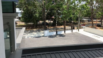 Standard King Room | Exterior