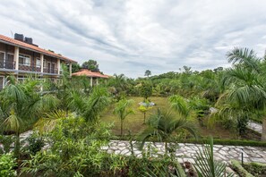 Exterior detail - Center Park Resort (Sauraha)
