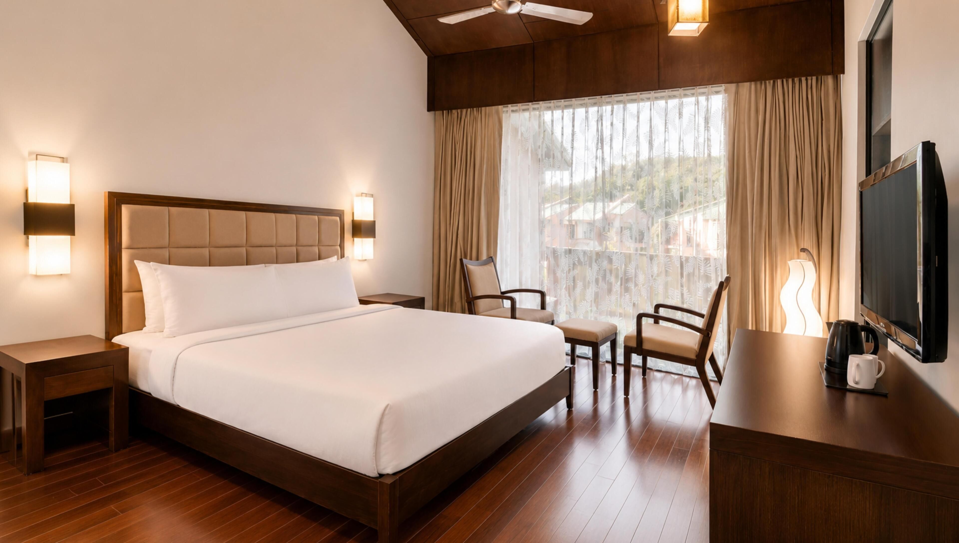 Suite | Hochwertige Bettwaren, Minibar, Zimmersafe, Schreibtisch
