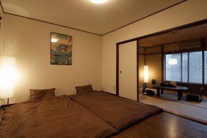 3 bedrooms, desk, free WiFi