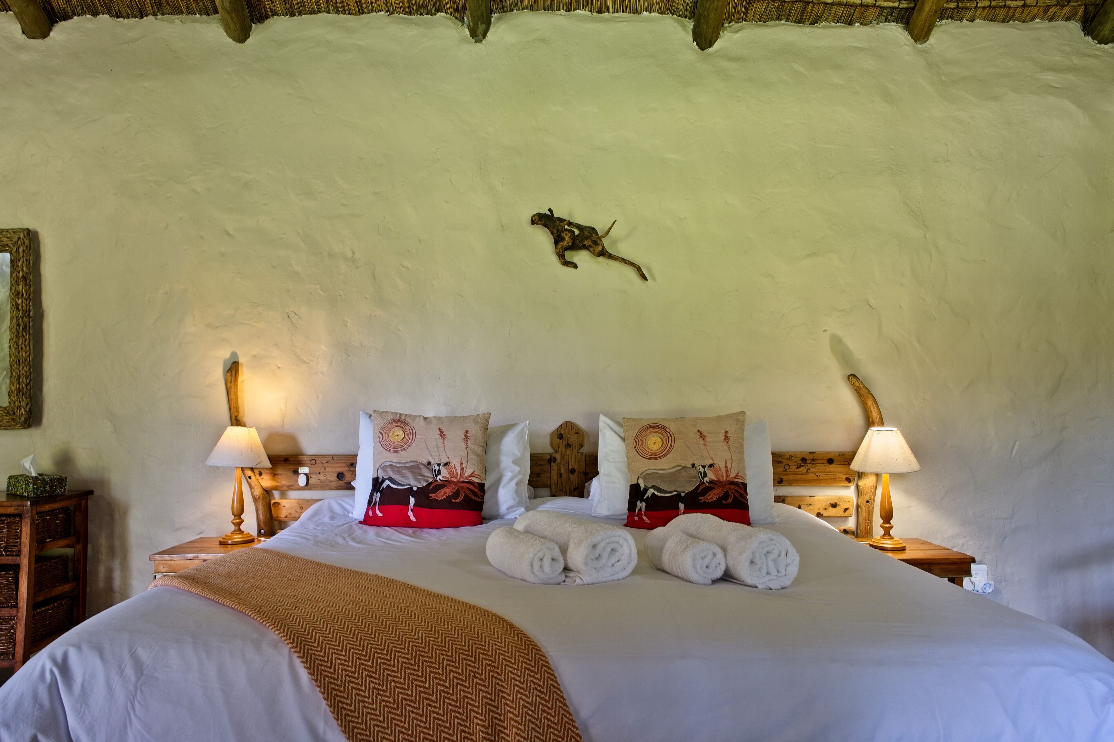 Room (Garden Hut) | In-room safe, bed sheets