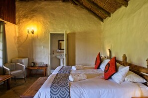 Room (Garden Hut) | In-room safe, bed sheets - Chrislin African Lodge (Addo)