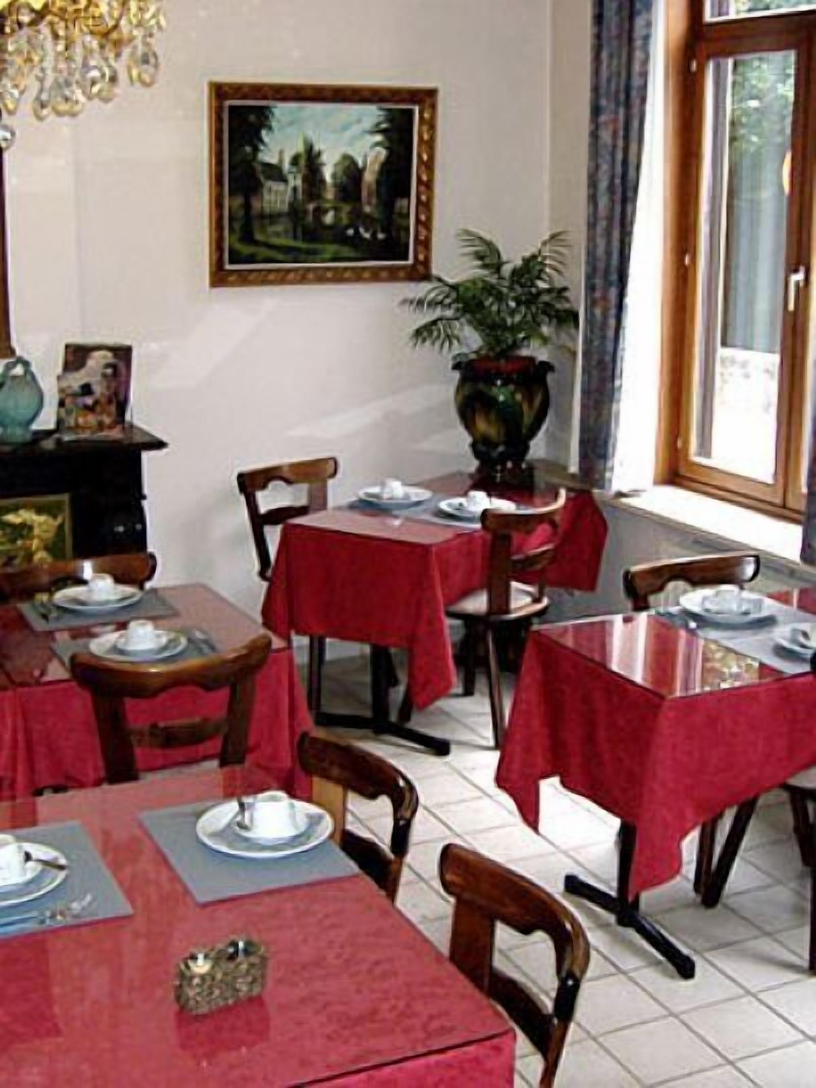 restaurant