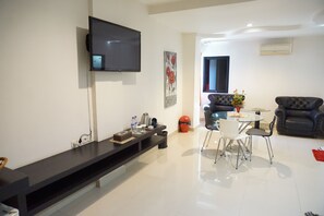 Suíte executiva, 1 cama King, para não fumantes | Frigobar, escrivaninha, Wi-Fi de cortesia