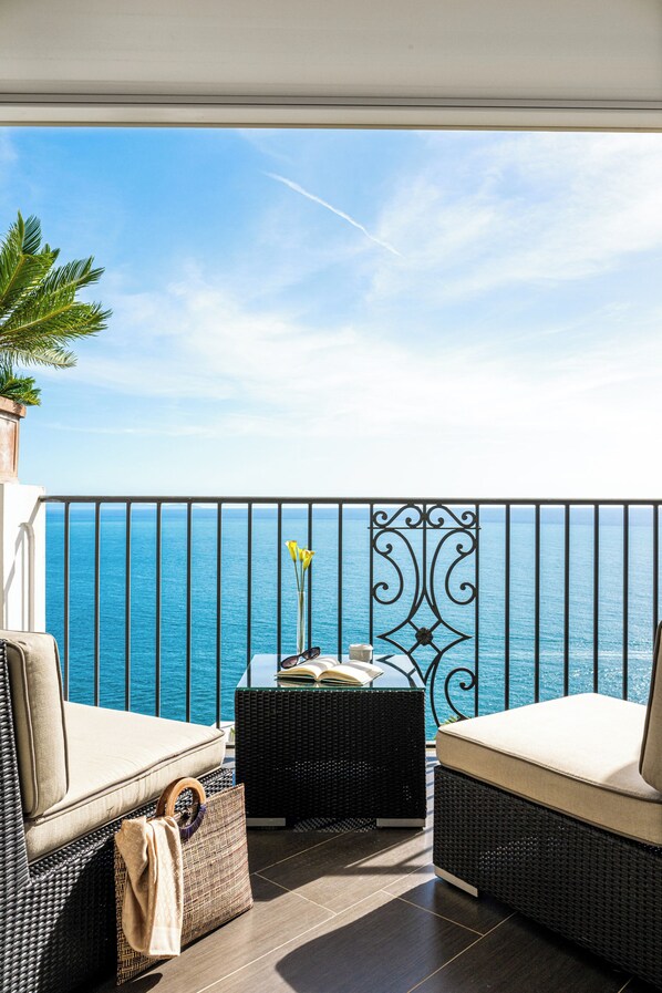 Superior Double Room, Sea View | Terrace/patio