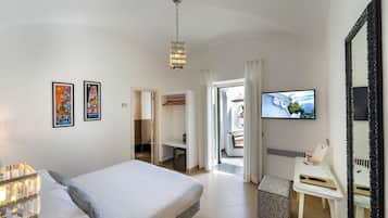 Superior Double Room, Terrace, Sea View | Minibar, in-room safe, desk, laptop workspace