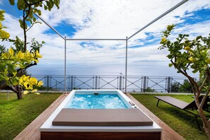 Outdoor spa tub - Boutique Hotel Villa Gianlica (Praiano)