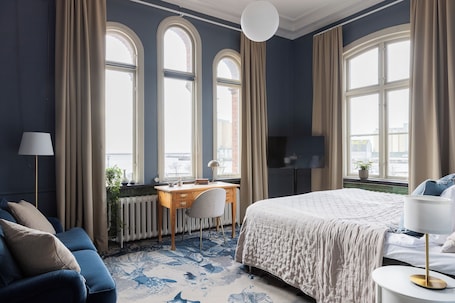 Deluxe Double Room | 1 bedroom, Egyptian cotton sheets, blackout drapes, free WiFi