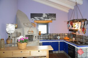 Tägliches inbegriffenes kontinentales Frühstück
