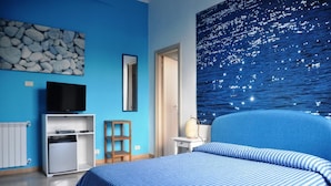 Minibar, WiFi (free), bed sheets - B&B Stella Marina (Aci Castello)