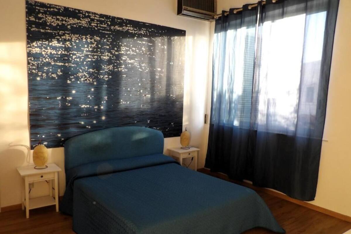 Minibar, wifi gratis, ropa de cama
