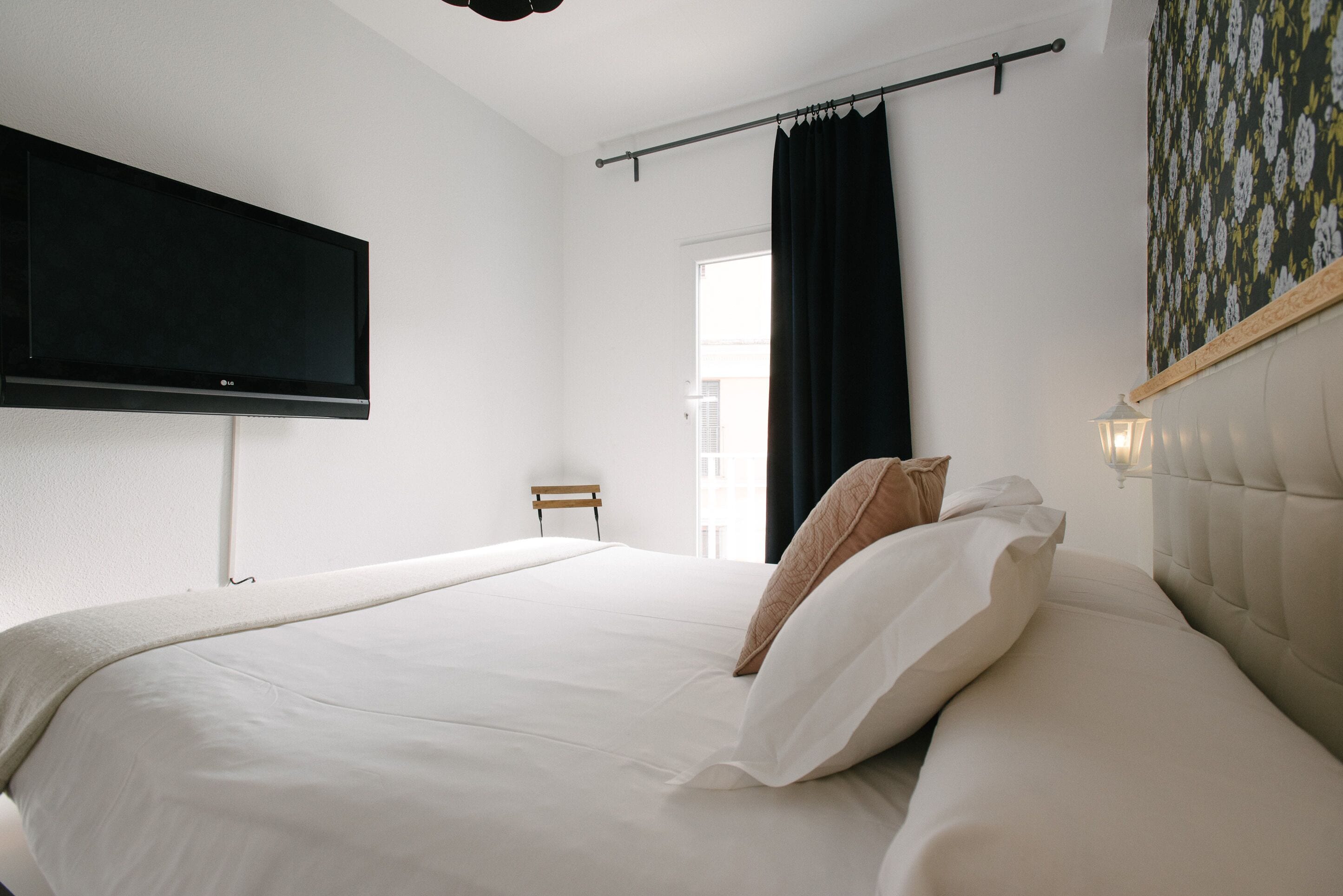 Tweepersoonskamer, balkon | Verduisterende gordijnen, een strijkplank/strijkijzer, gratis babybedden