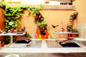 Servei de restauració a l'aire lliure