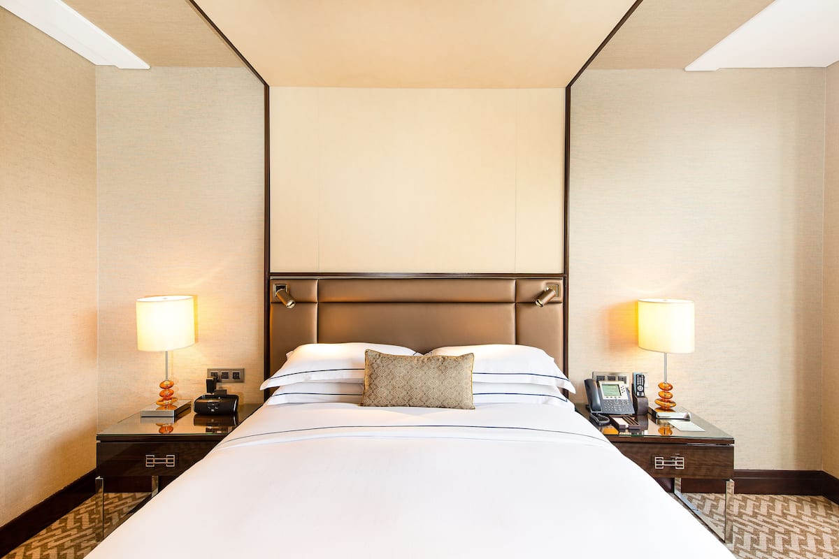 1 bedroom, premium bedding, minibar, in-room safe