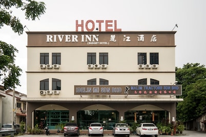 OYO 301 河畔旅馆酒店