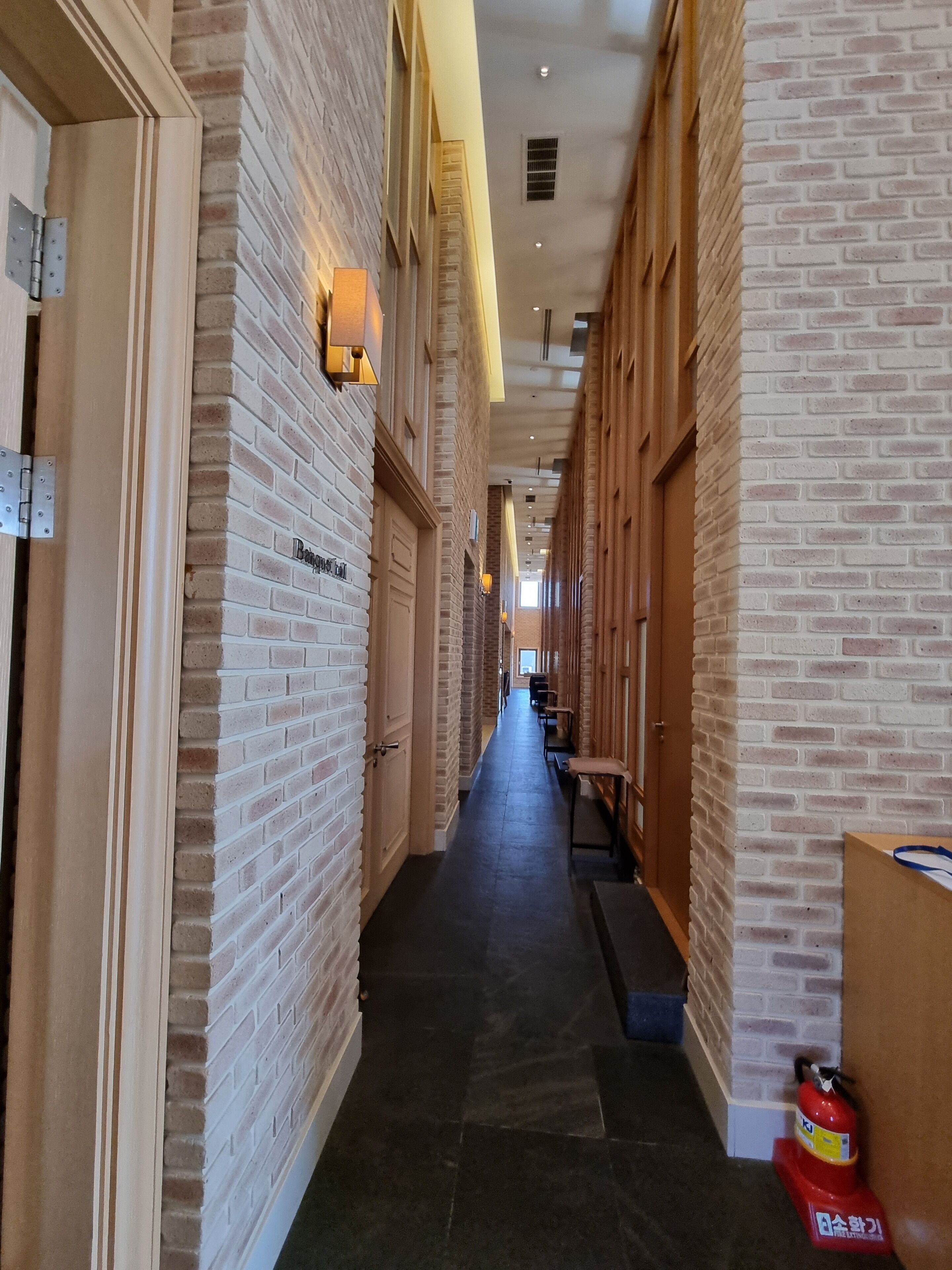 lunch, dinner served; japanese cuisine, garden views