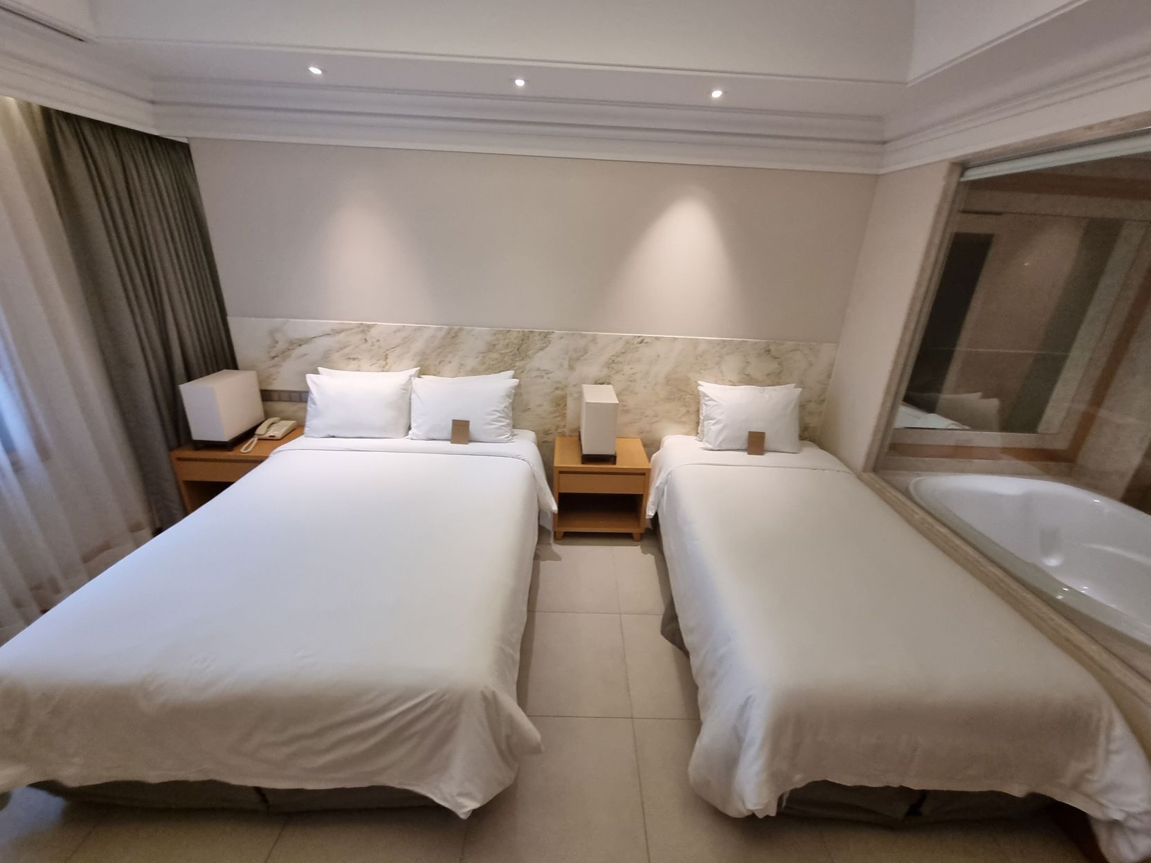 Premium bedding, in-room safe, desk, laptop workspace