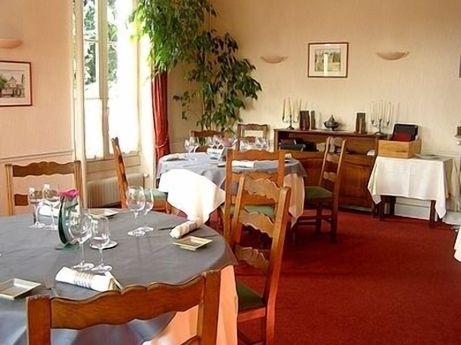 Se sirven comidas y cenas 