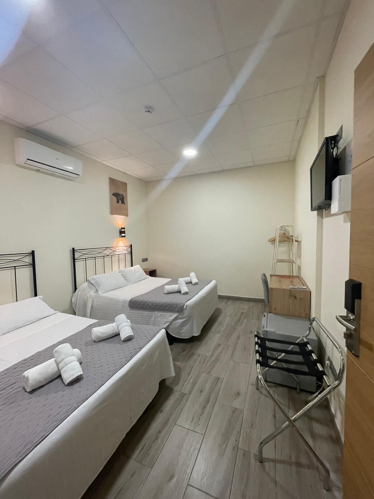 Foto - Hostal Balmes Centro