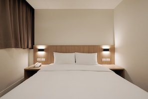 Standard Double Room, 1 Double Bed - Nei Jiang Hotel (Taipei)