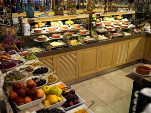 Daily buffet breakfast for a fee - Icon Hotel Taksim (Istanbul)