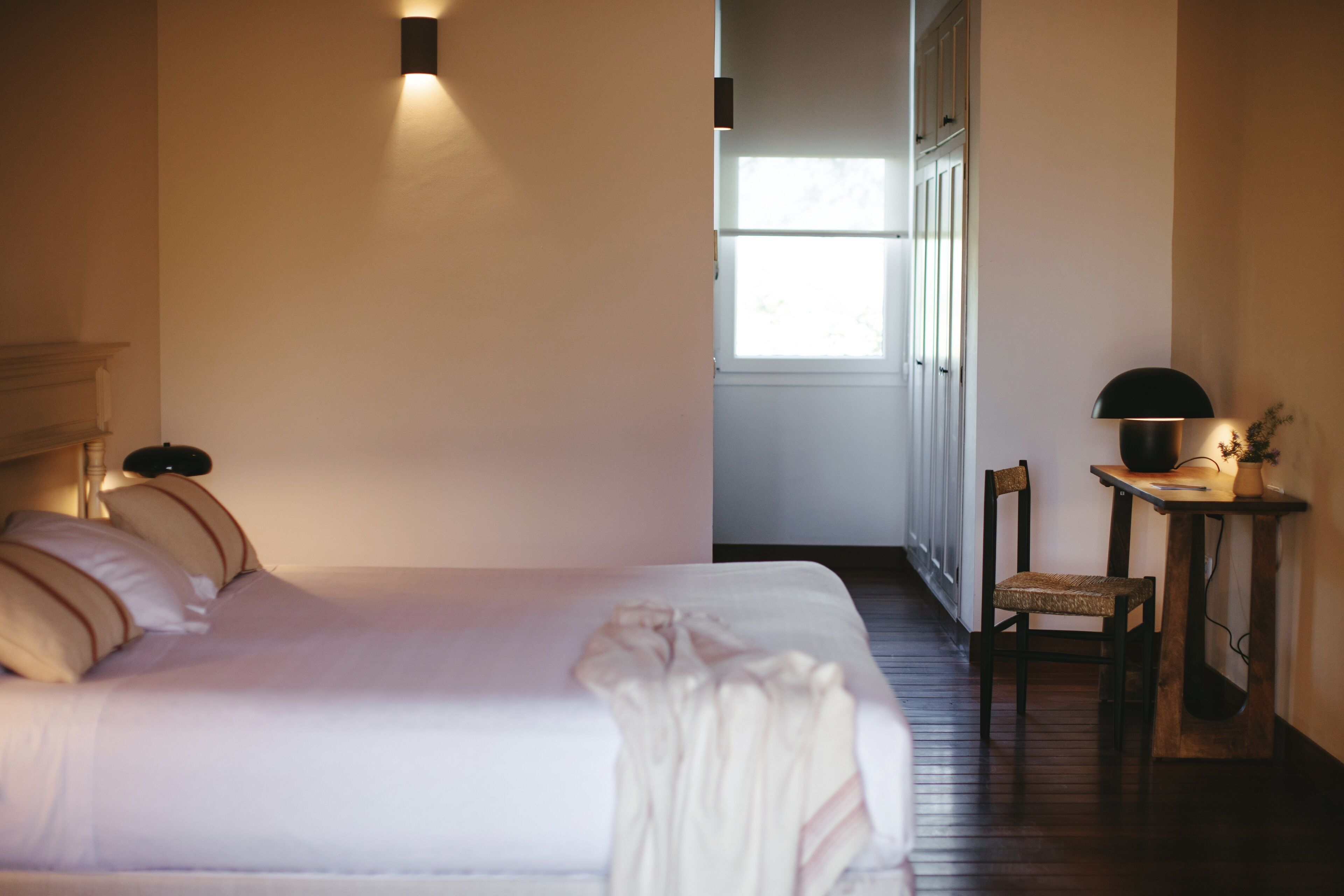 double room | premium bedding, minibar, in-room safe, desk