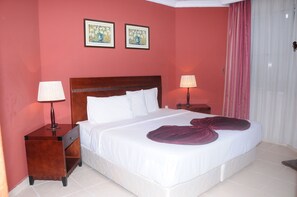 Rollaway beds, free WiFi - Continental Suite Farwaniya (Farwaniya)