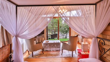 Nehir Manzarali Bungalov
