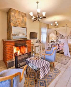 1 bedroom, premium bedding, minibar, in-room safe