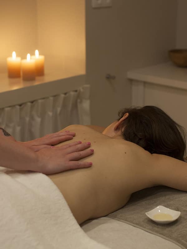 Sauna, bagno turco, trattamenti per il corpo, aromaterapia