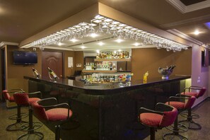Cocktail bar