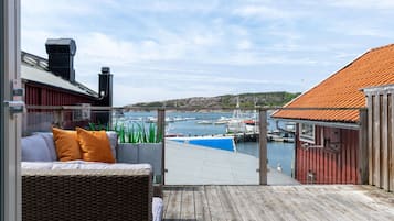 Classic Apartment, 1 Bedroom, Harbour View | Terrace/patio