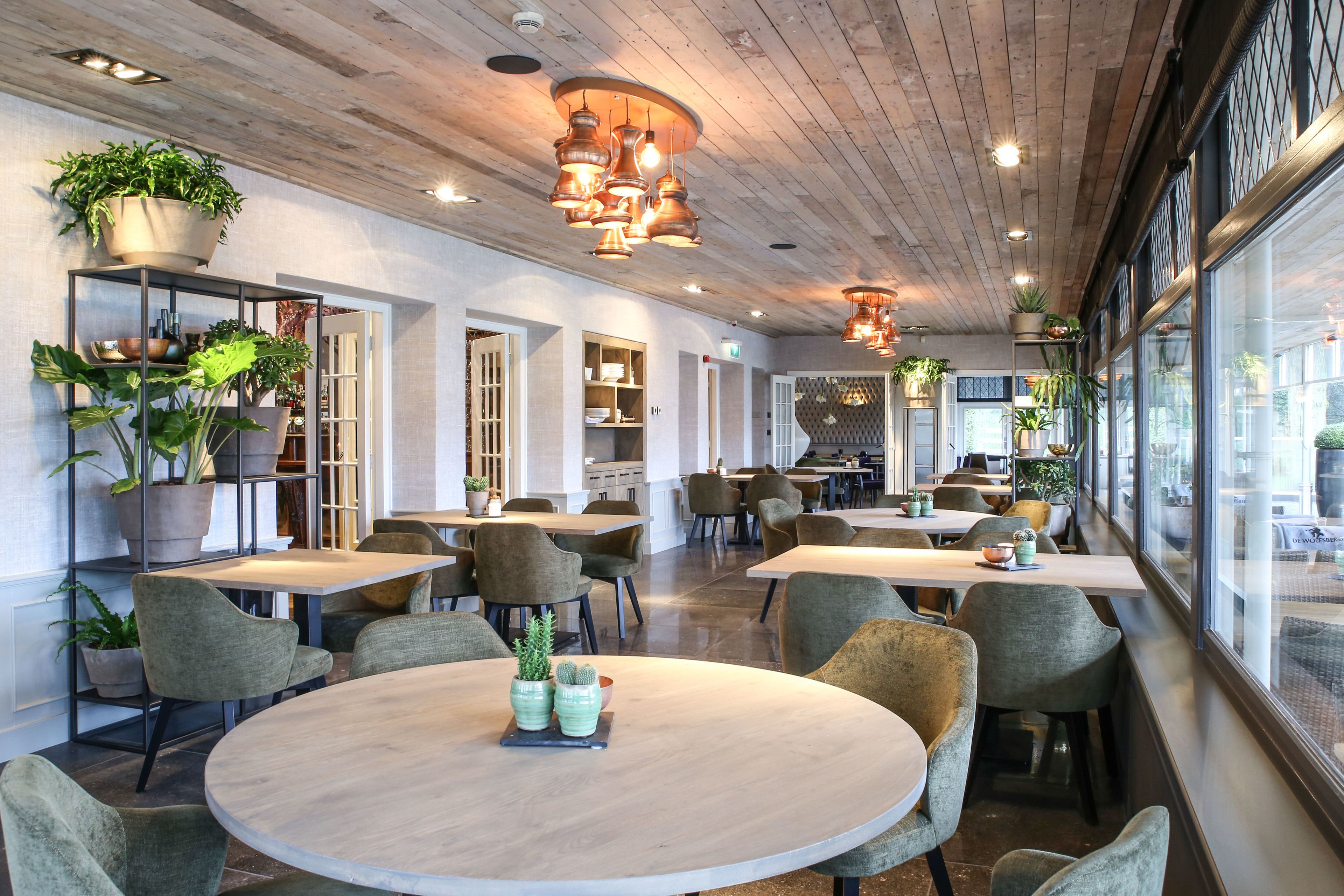 Breakfast, lunch served; Modern European cuisine, al fresco dining 