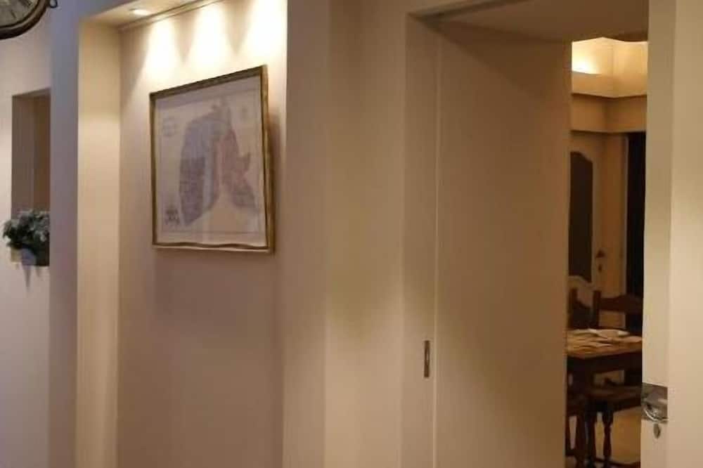 De Bonte Os Hotel & Tower