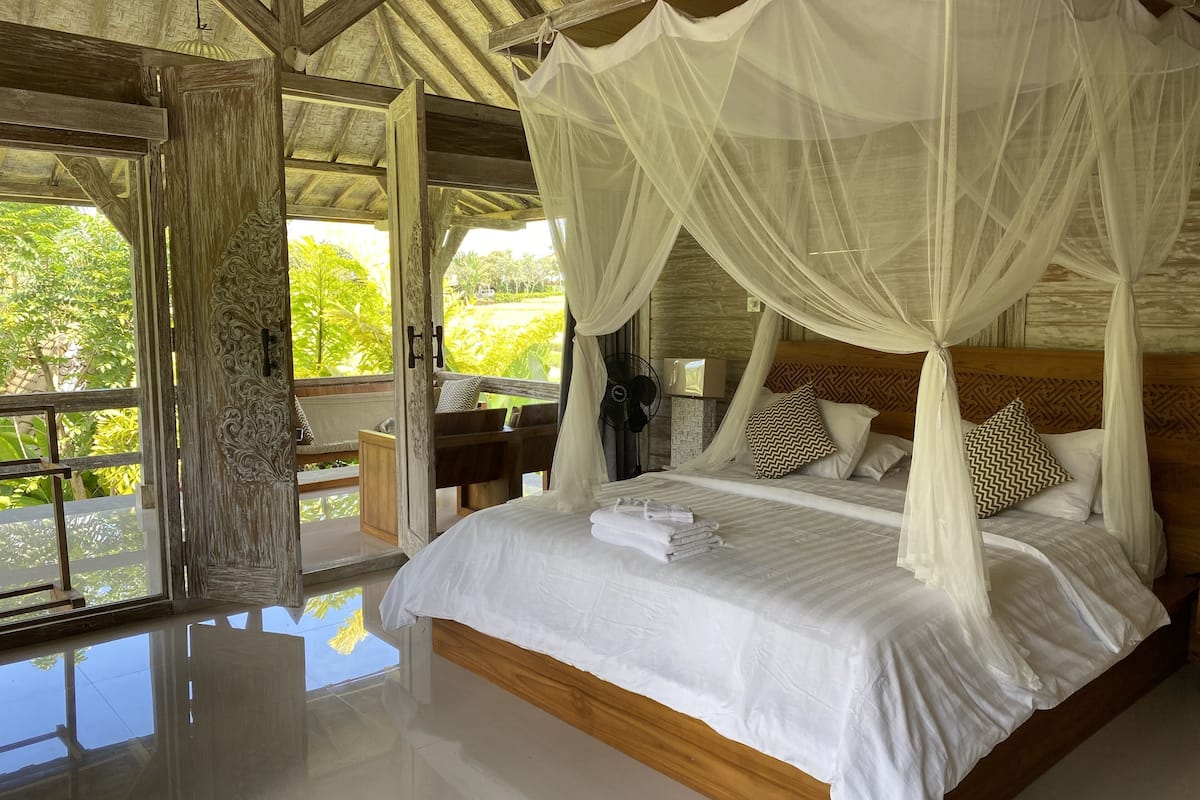 deluxe double room (4) | 1 bedroom, minibar, in-room safe, desk