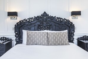 Desk, iron/ironing board, rollaway beds, free WiFi