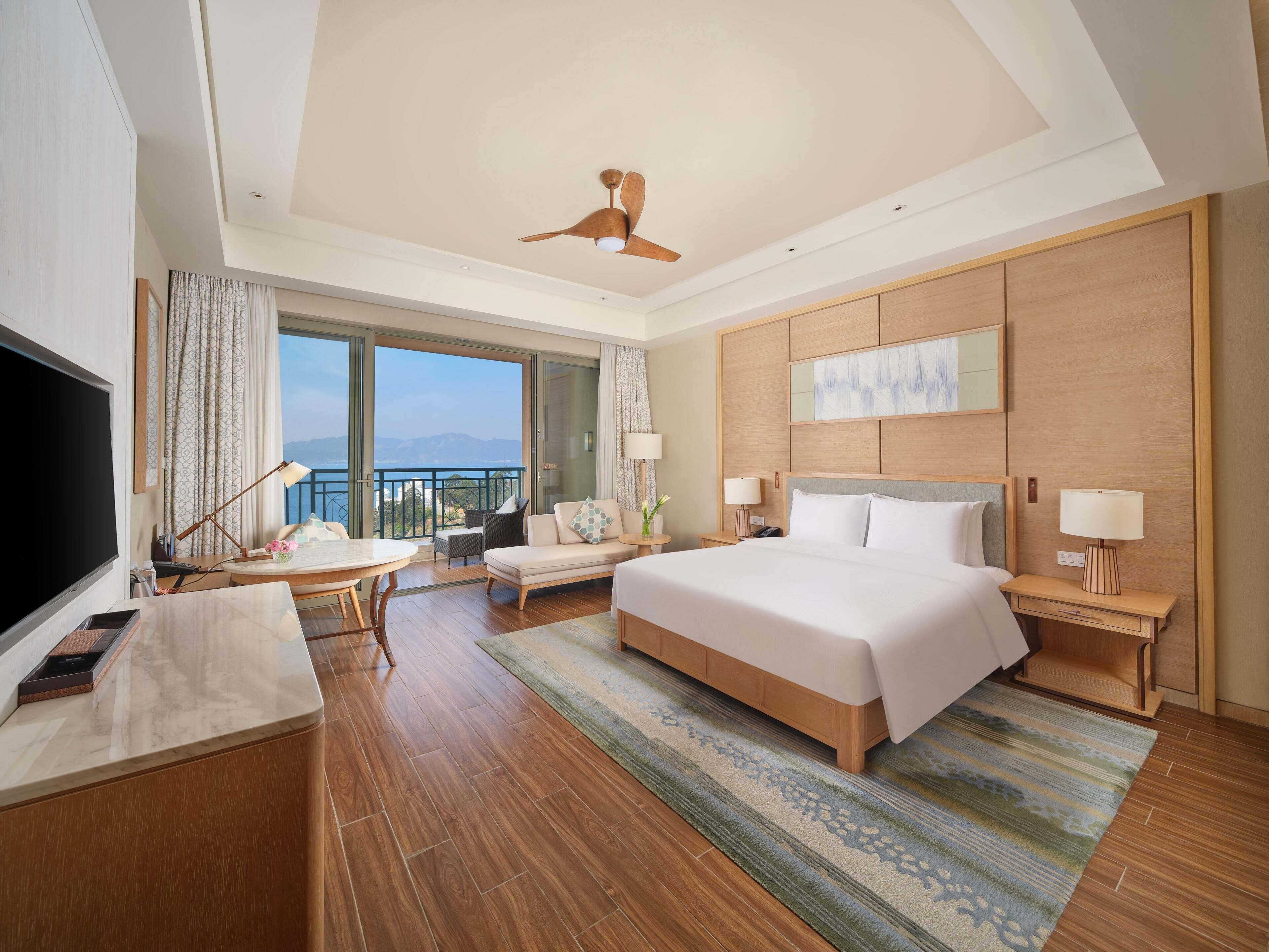 Deluxe Room, 1 King Bed, Lake View | 1 bedroom, premium bedding, minibar, in-room safe