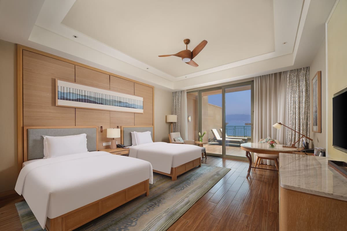 Twin Superior, Lake View | 1 bedroom, premium bedding, minibar, in-room safe