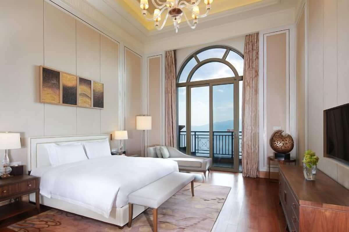 1 Schlafzimmer, hochwertige Bettwaren, Minibar, Zimmersafe