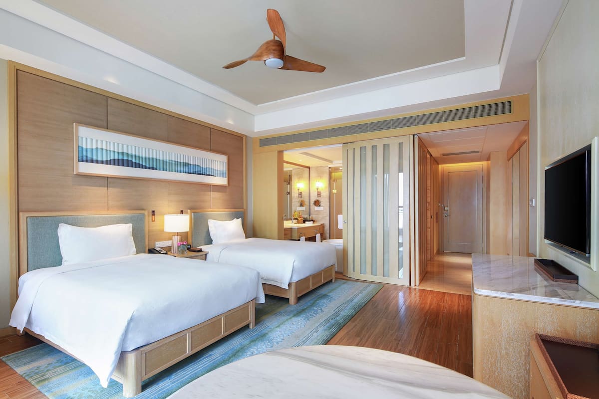 1 Schlafzimmer, hochwertige Bettwaren, Minibar, Zimmersafe