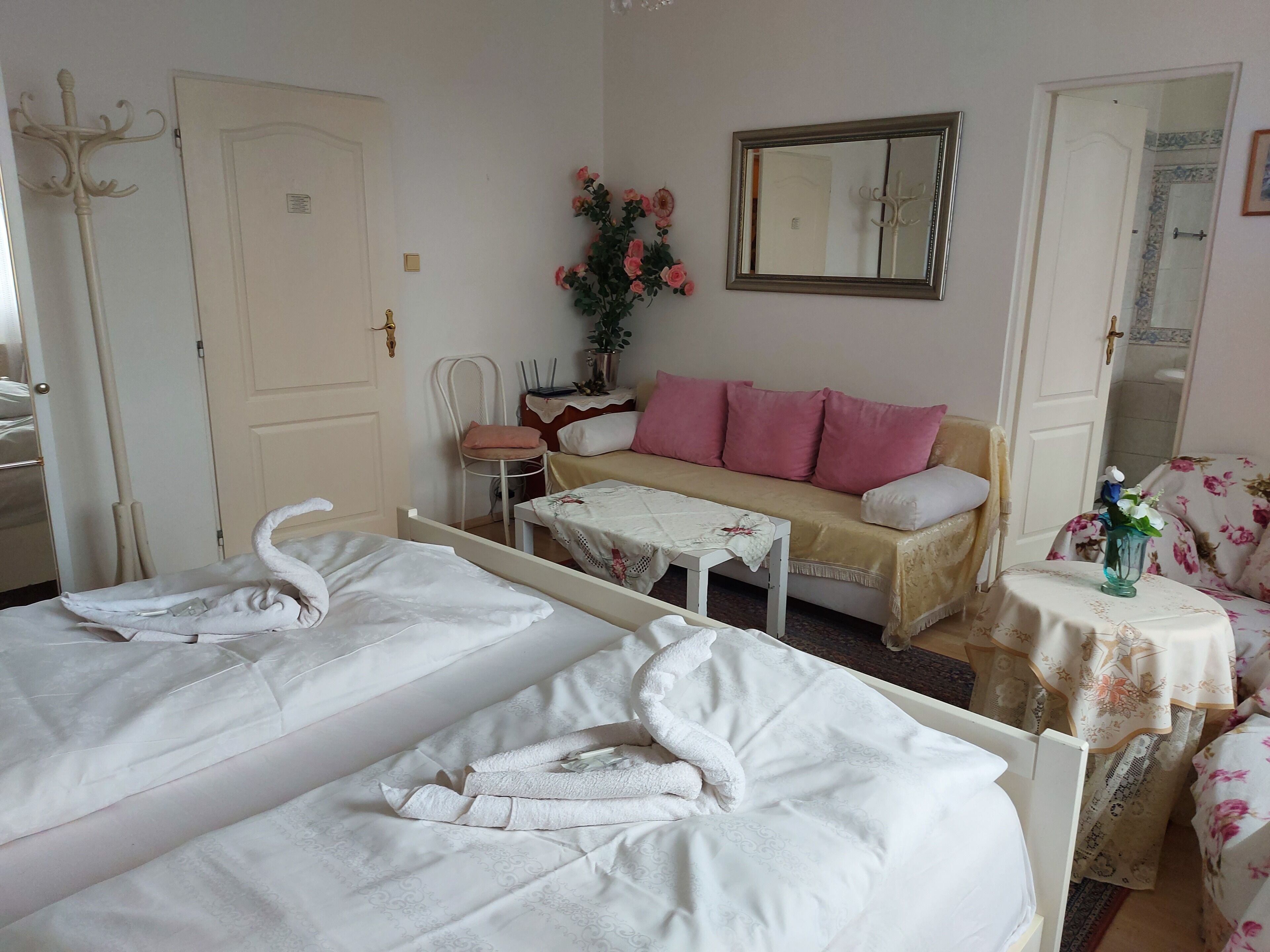 Quadruple Room | 1 bedroom, premium bedding, minibar, in-room safe