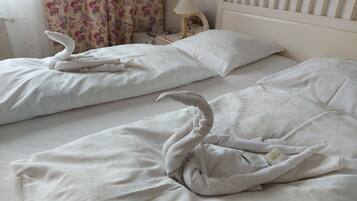 Quadruple Room | 1 bedroom, premium bedding, minibar, in-room safe
